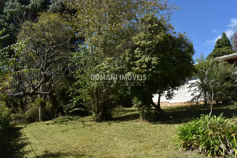 Foto 2 de Casa com 4 quartos à venda, 276m2 em Campos Do Jordao - SP