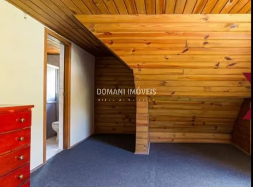 Foto 9 de Casa com 5 quartos à venda, 380m2 em Campos Do Jordao - SP