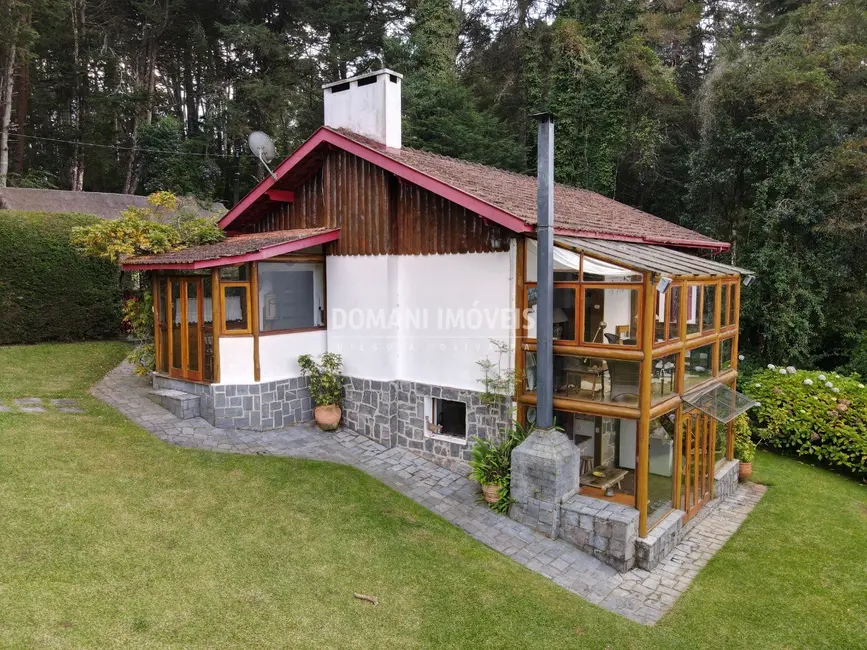 Foto 3 de Casa de Condomínio com 4 quartos à venda, 895m2 em Campos Do Jordao - SP