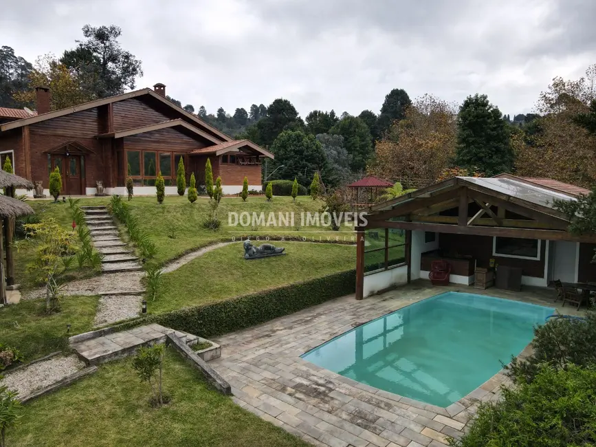 Foto 3 de Casa com 3 quartos à venda, 420m2 em Campos Do Jordao - SP