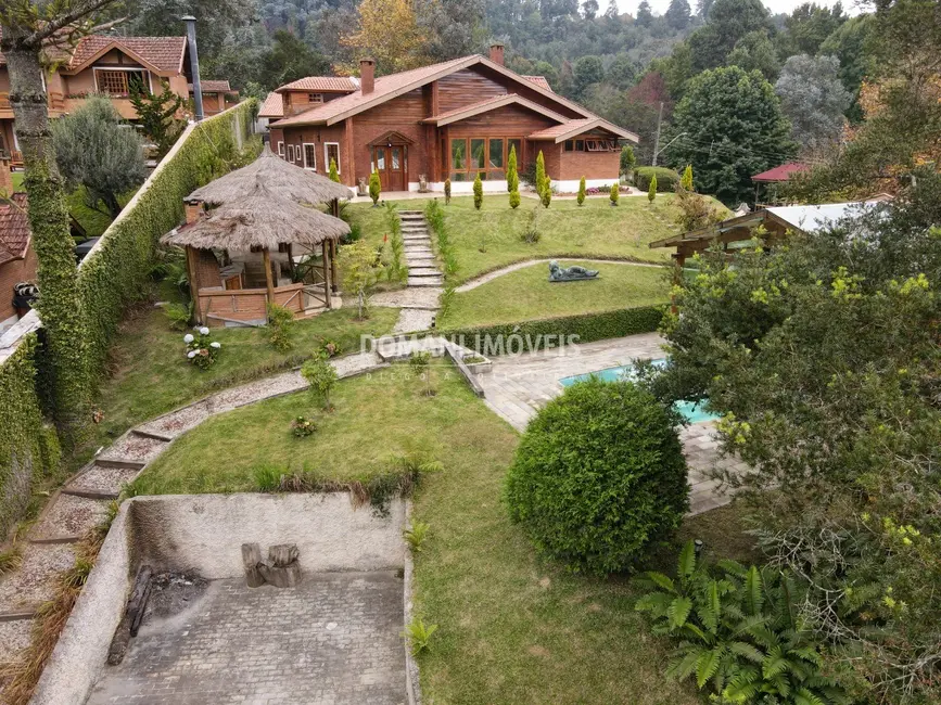 Foto 5 de Casa com 3 quartos à venda, 420m2 em Campos Do Jordao - SP