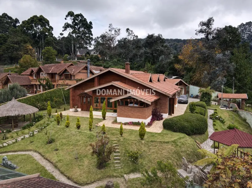Foto 8 de Casa com 3 quartos à venda, 420m2 em Campos Do Jordao - SP