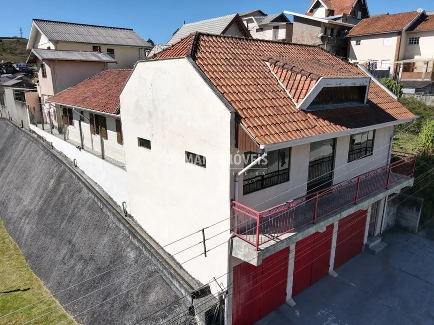 Foto 3 de Casa com 4 quartos à venda em Campos Do Jordao - SP