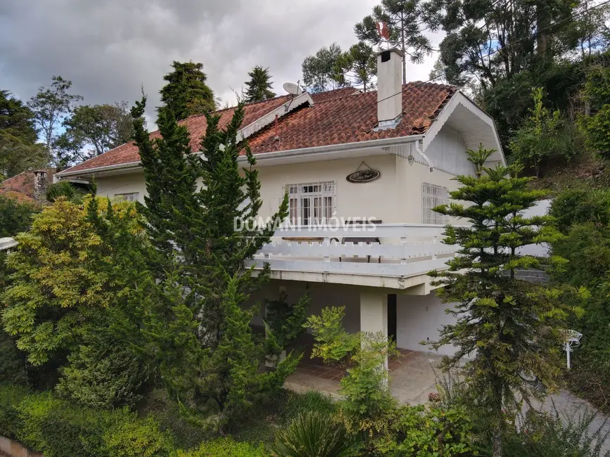 Foto 1 de Casa de Condomínio com 2 quartos à venda, 92m2 em Campos Do Jordao - SP