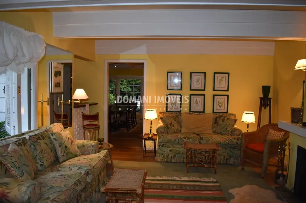 Foto 9 de Casa com 4 quartos à venda, 625m2 em Campos Do Jordao - SP