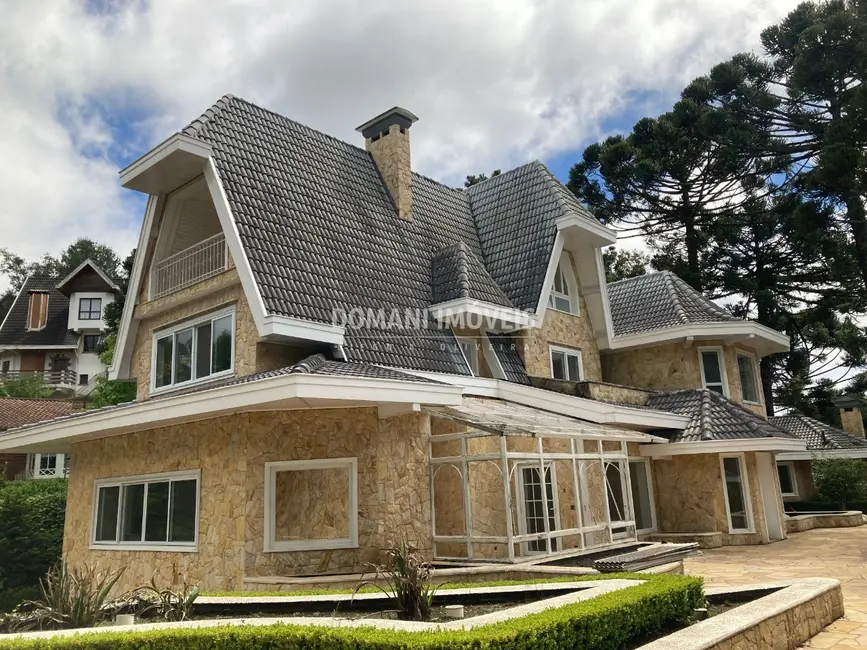 Casa de Condomínio com 4 quartos à venda, 1500m2 em Campos Do Jordao - SP - imagem 1 Foto 1 de Casa de Condomínio com 4 quartos à venda, 1500m2 em Campos Do Jordao - SP