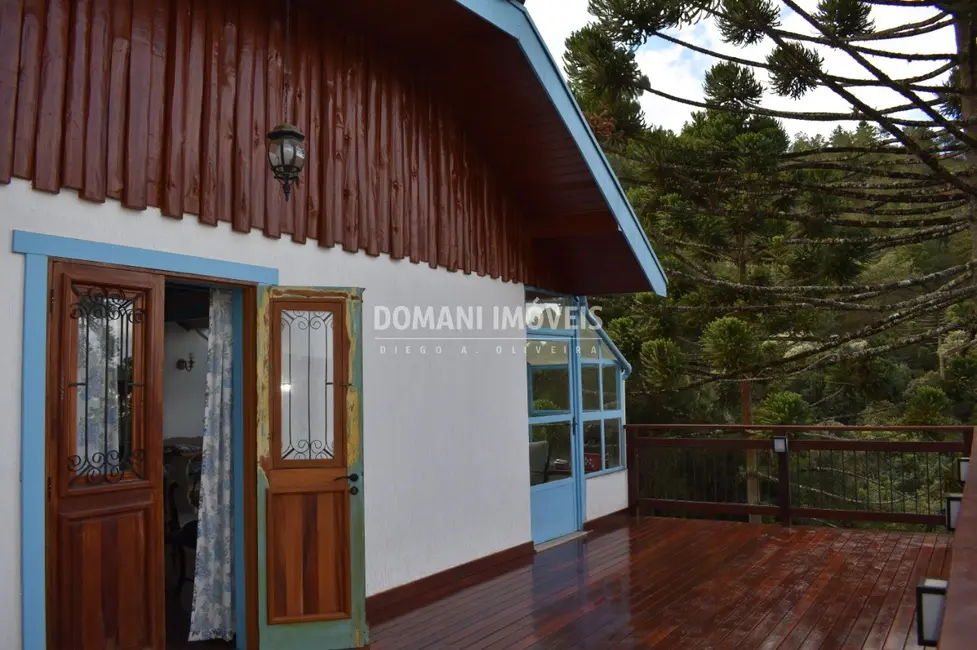 Foto 3 de Casa de Condomínio com 4 quartos à venda, 115m2 em Campos Do Jordao - SP