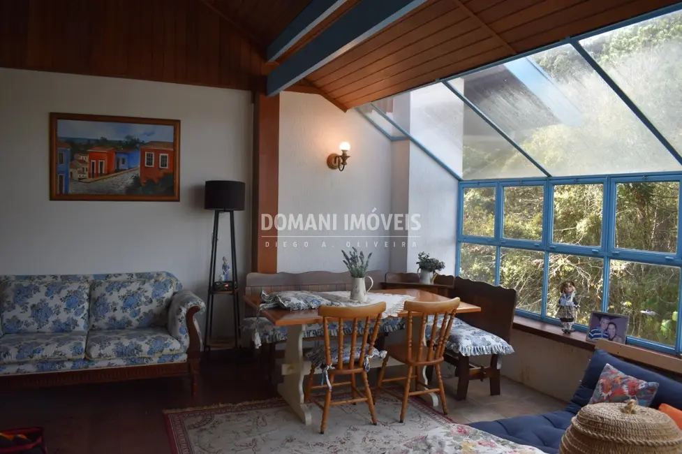 Foto 7 de Casa de Condomínio com 4 quartos à venda, 115m2 em Campos Do Jordao - SP