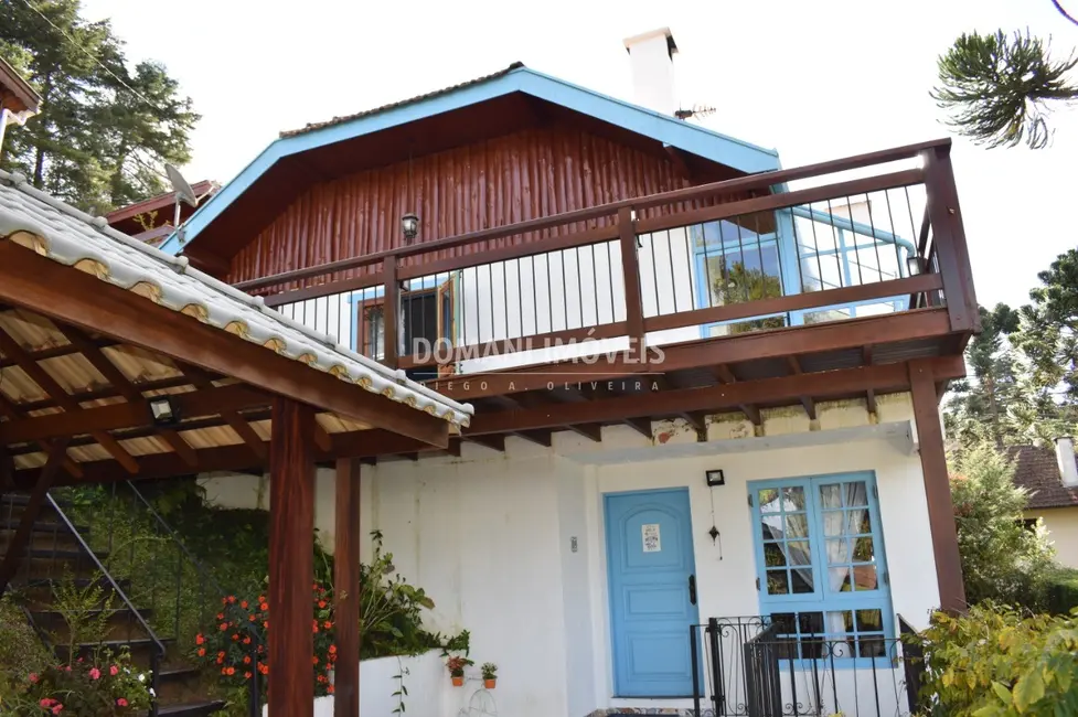 Foto 2 de Casa de Condomínio com 4 quartos à venda, 115m2 em Campos Do Jordao - SP