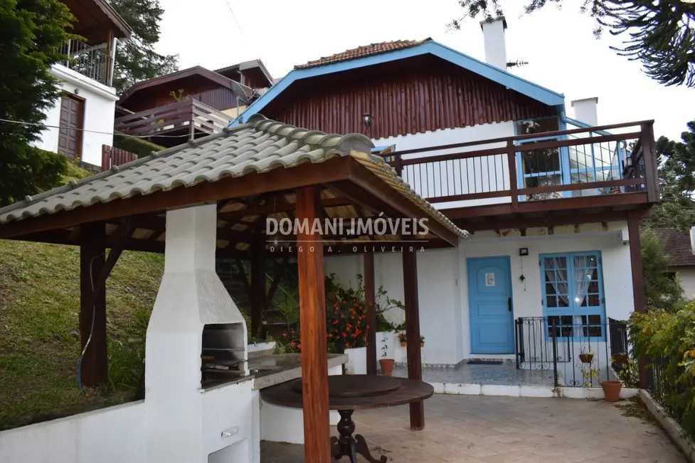 Foto 1 de Casa de Condomínio com 4 quartos à venda, 115m2 em Campos Do Jordao - SP