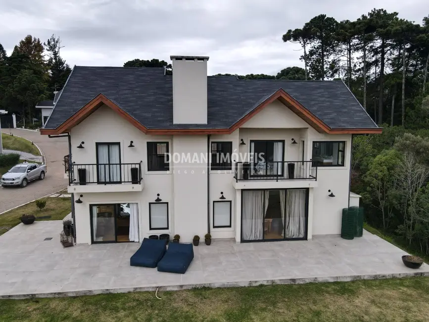 Foto 3 de Casa de Condomínio com 4 quartos à venda, 258m2 em Campos Do Jordao - SP