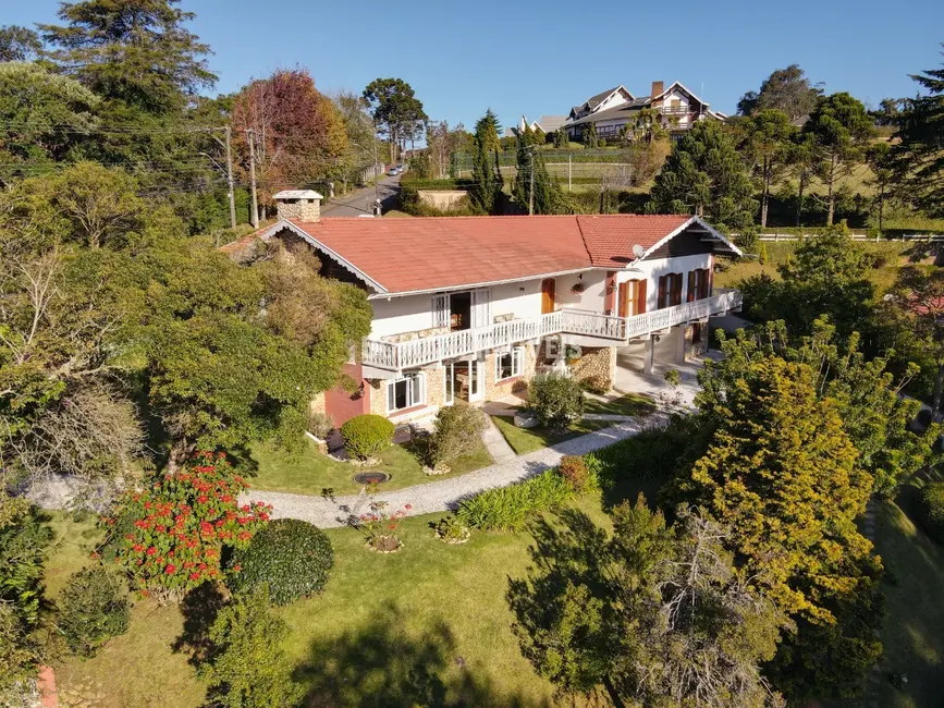 Foto 1 de Casa com 5 quartos à venda, 942m2 em Campos Do Jordao - SP