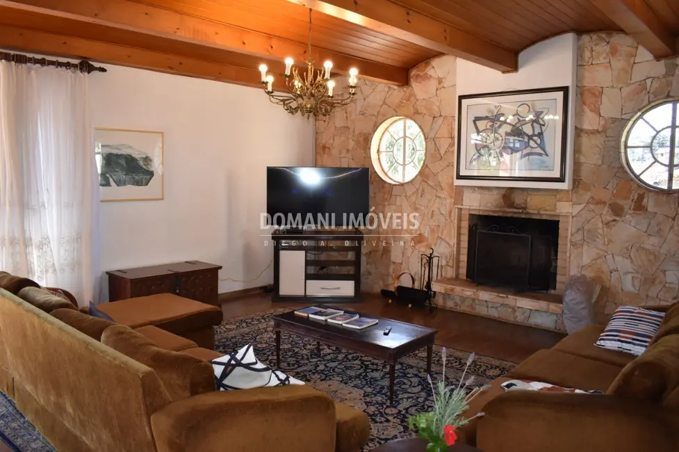 Foto 8 de Casa com 5 quartos à venda, 942m2 em Campos Do Jordao - SP