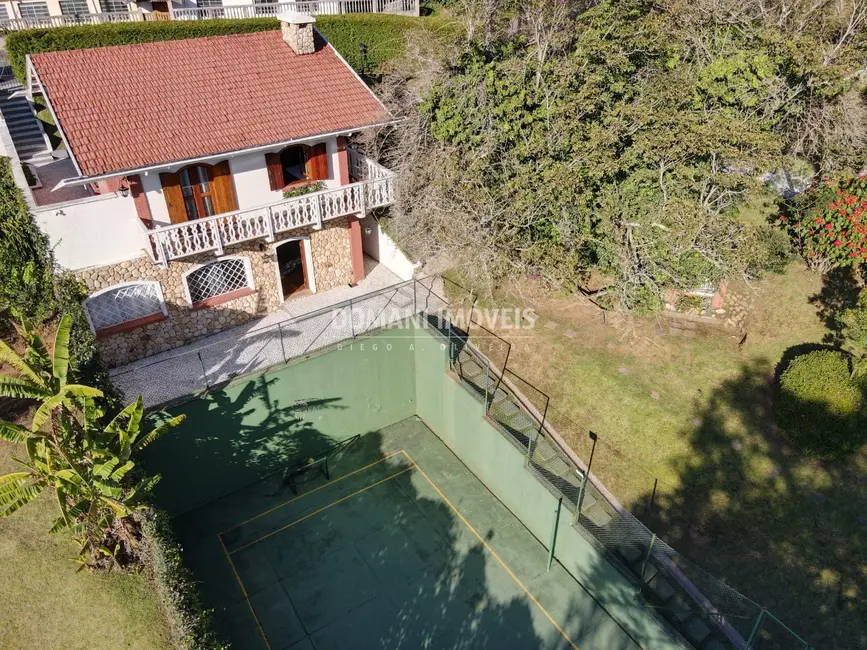 Foto 7 de Casa com 5 quartos à venda, 942m2 em Campos Do Jordao - SP