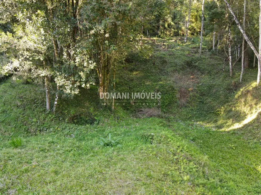 Foto 2 de Terreno / Lote à venda, 1110m2 em Campos Do Jordao - SP