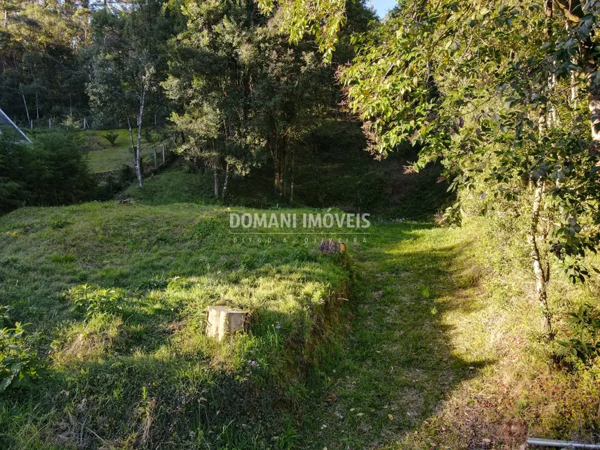 Foto 1 de Terreno / Lote à venda, 1110m2 em Campos Do Jordao - SP