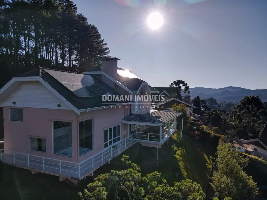 Foto 3 de Casa com 4 quartos à venda, 450m2 em Campos Do Jordao - SP
