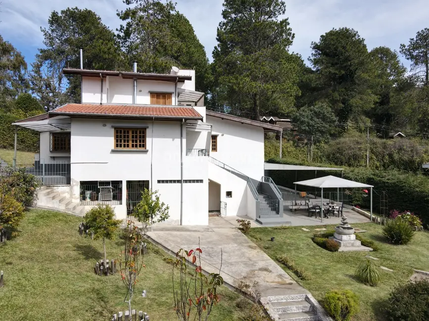 Foto 3 de Casa com 2 quartos à venda, 222m2 em Campos Do Jordao - SP