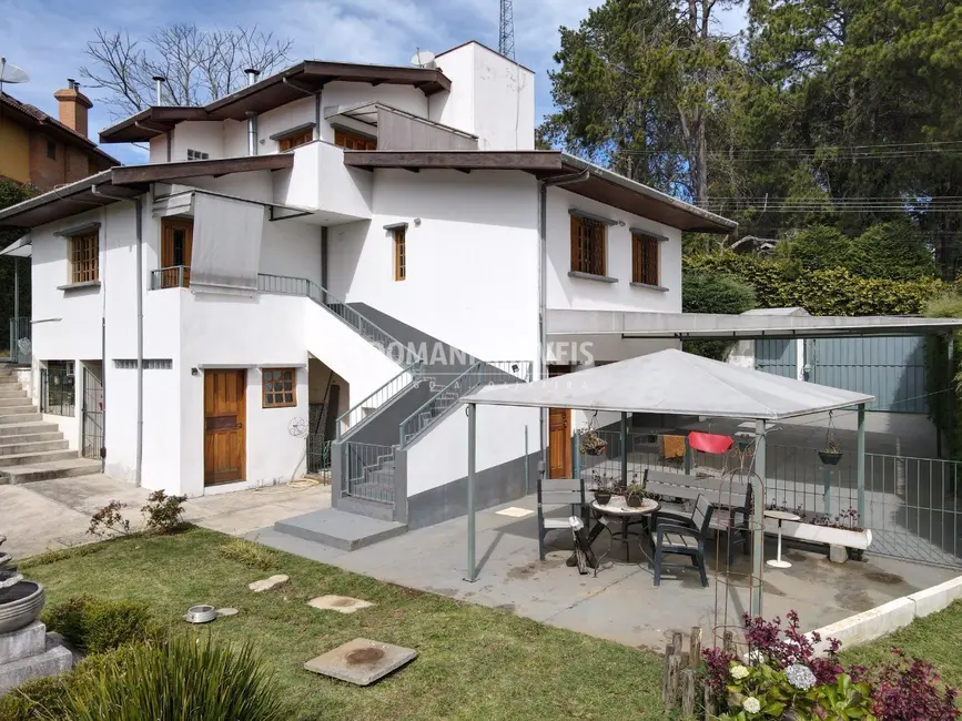 Foto 2 de Casa com 2 quartos à venda, 222m2 em Campos Do Jordao - SP