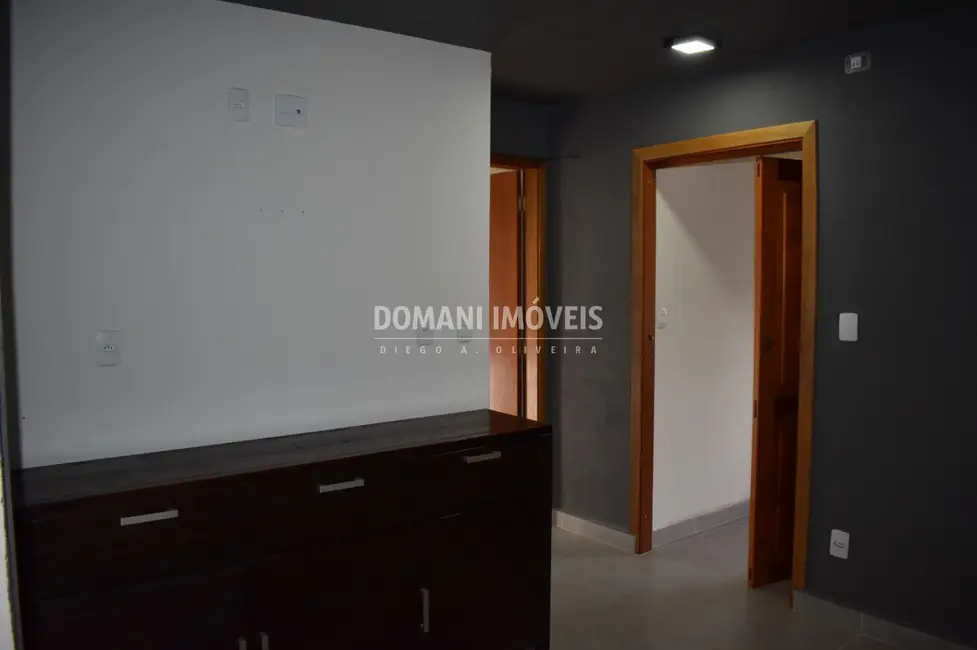 Foto 9 de Casa com 2 quartos à venda, 222m2 em Campos Do Jordao - SP