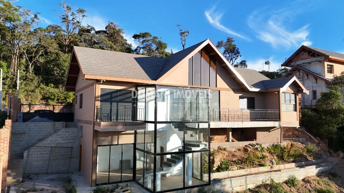 Foto 6 de Casa com 3 quartos à venda, 225m2 em Campos Do Jordao - SP