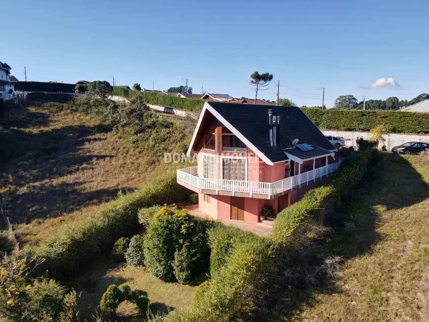 Foto 5 de Casa de Condomínio com 3 quartos à venda, 216m2 em Campos Do Jordao - SP