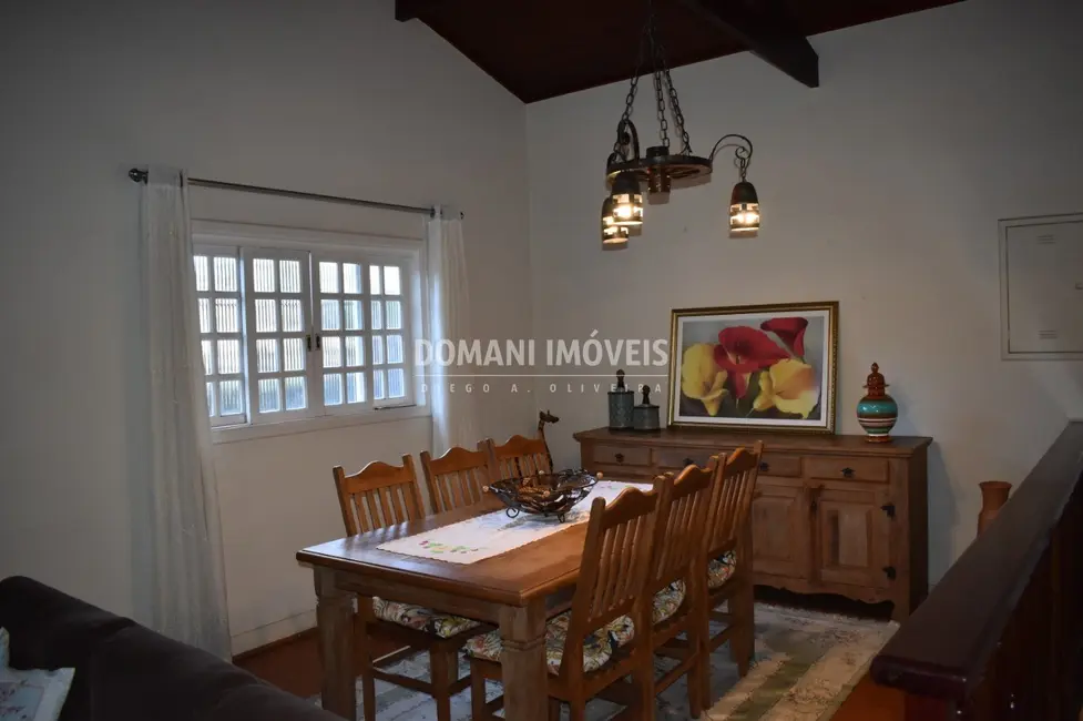 Foto 7 de Casa com 3 quartos à venda, 315m2 em Campos Do Jordao - SP