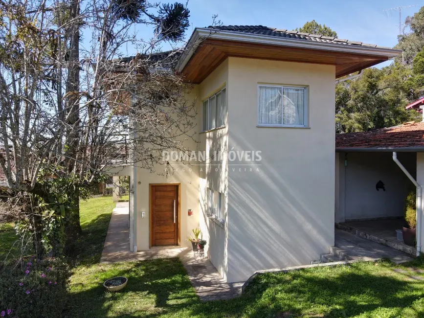 Foto 1 de Casa com 2 quartos para alugar, 100m2 em Campos Do Jordao - SP