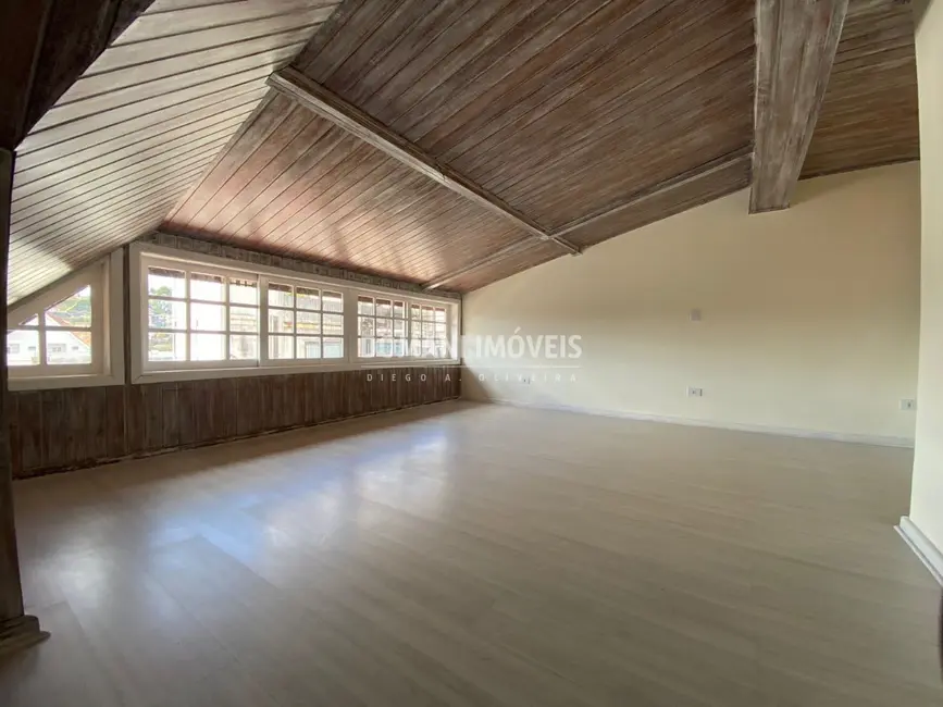 Foto 7 de Apartamento com 3 quartos à venda, 77m2 em Campos Do Jordao - SP