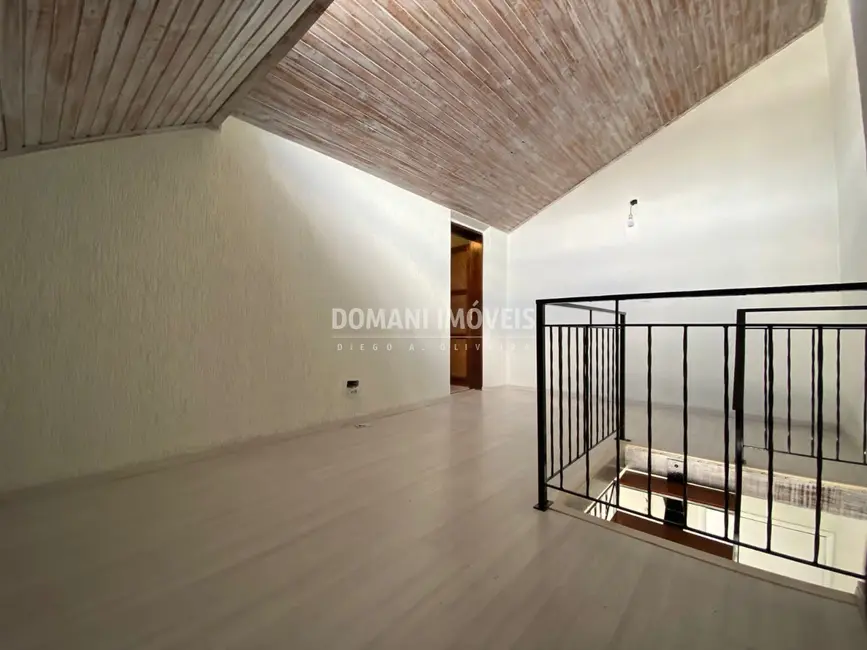 Foto 9 de Apartamento com 3 quartos à venda, 77m2 em Campos Do Jordao - SP