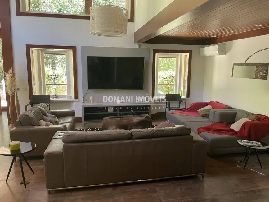 Foto 9 de Casa com 5 quartos à venda, 400m2 em Campos Do Jordao - SP