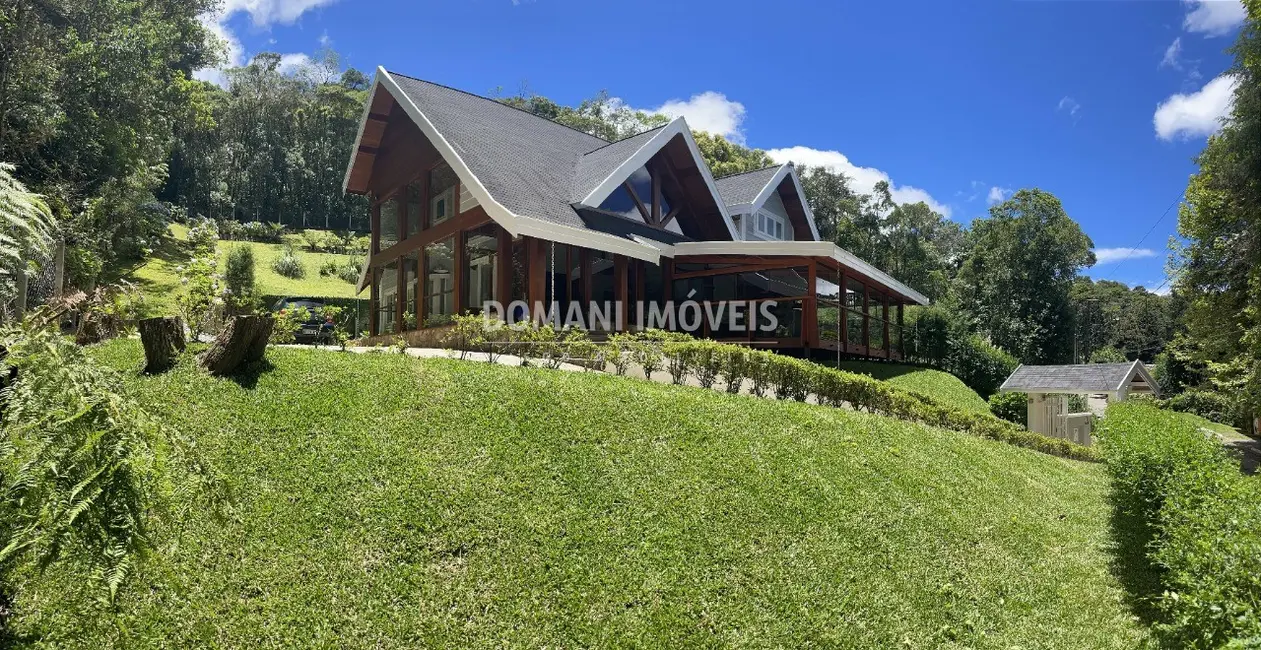 Foto 2 de Casa com 5 quartos à venda, 400m2 em Campos Do Jordao - SP