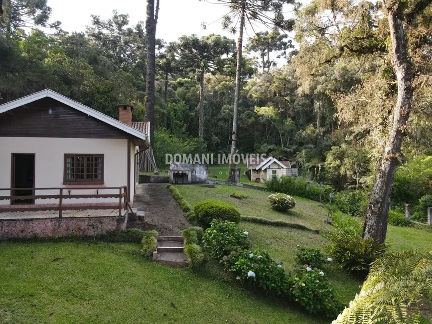 Foto 7 de Casa com 4 quartos à venda, 183m2 em Campos Do Jordao - SP