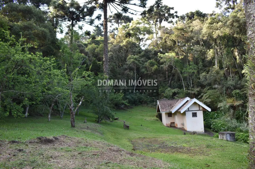 Foto 9 de Casa com 4 quartos à venda, 183m2 em Campos Do Jordao - SP
