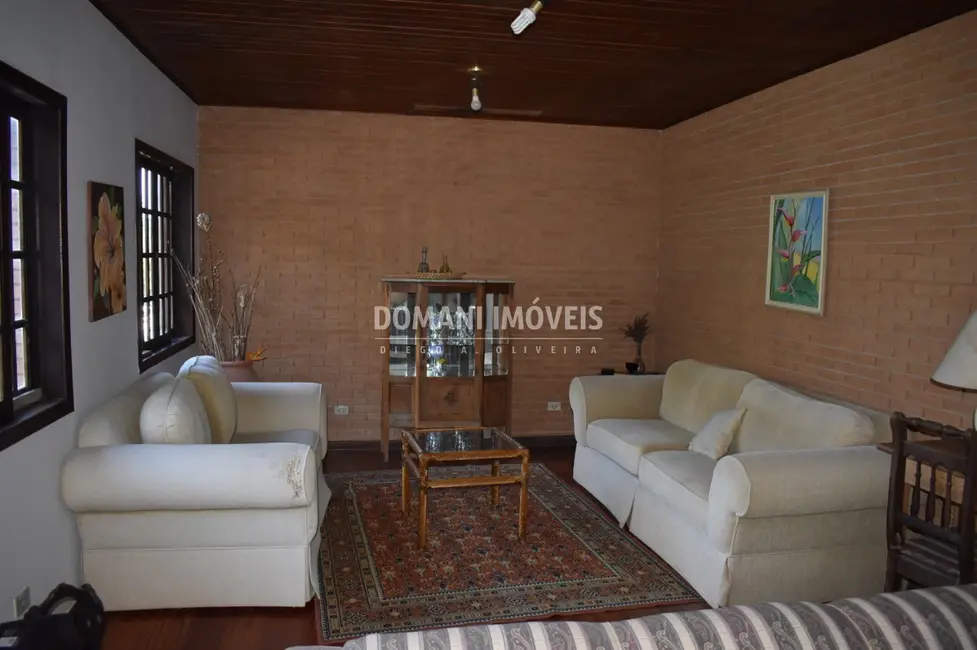 Foto 7 de Casa de Condomínio com 4 quartos à venda, 93m2 em Campos Do Jordao - SP