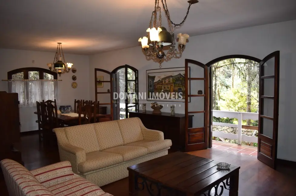 Foto 8 de Casa com 7 quartos à venda, 925m2 em Campos Do Jordao - SP