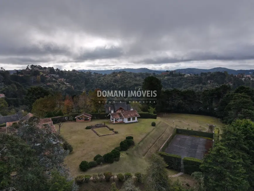 Foto 8 de Casa com 7 quartos à venda, 1152m2 em Campos Do Jordao - SP
