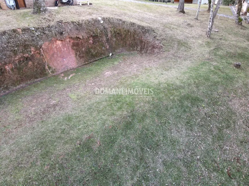 Foto 3 de Terreno / Lote à venda, 1115m2 em Campos Do Jordao - SP