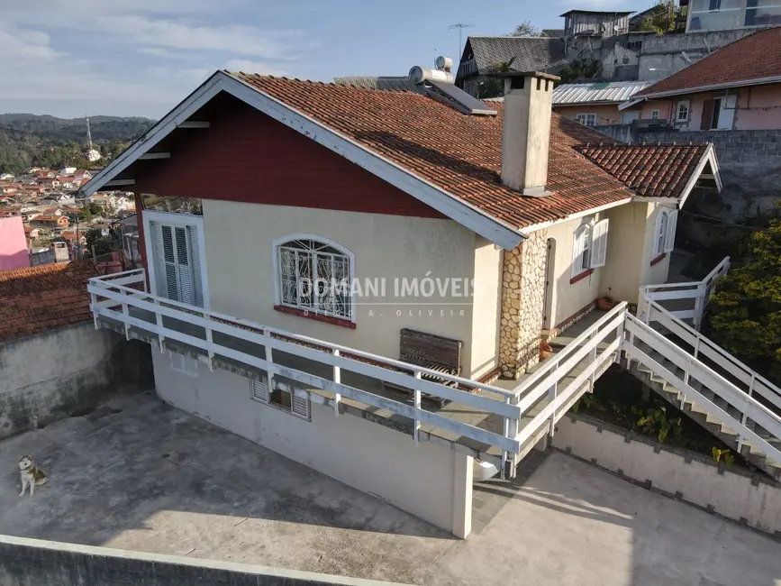 Foto 5 de Casa com 3 quartos à venda, 175m2 em Campos Do Jordao - SP