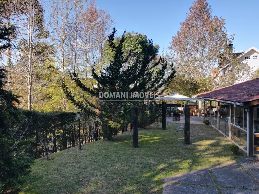 Foto 3 de Casa de Condomínio com 3 quartos à venda, 215m2 em Campos Do Jordao - SP