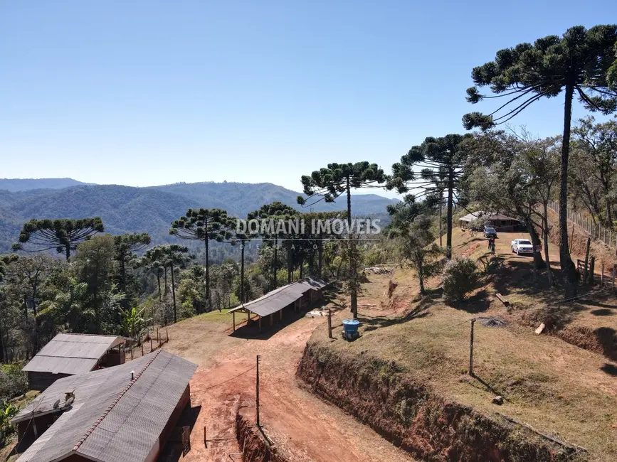 Casa com 3 quartos à venda, 87m2 em Campos Do Jordao - SP - imagem 4 Foto 4 de Casa com 3 quartos à venda, 87m2 em Campos Do Jordao - SP