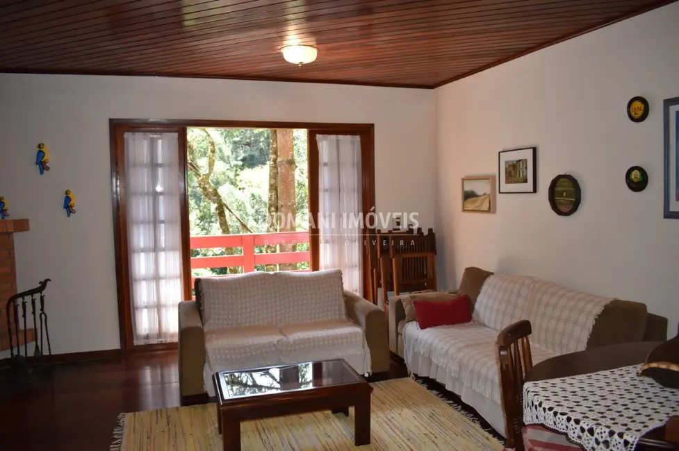 Apartamento com 3 quartos à venda, 104m2 em Campos Do Jordao - SP - imagem 9 Foto 9 de Apartamento com 3 quartos à venda, 104m2 em Campos Do Jordao - SP