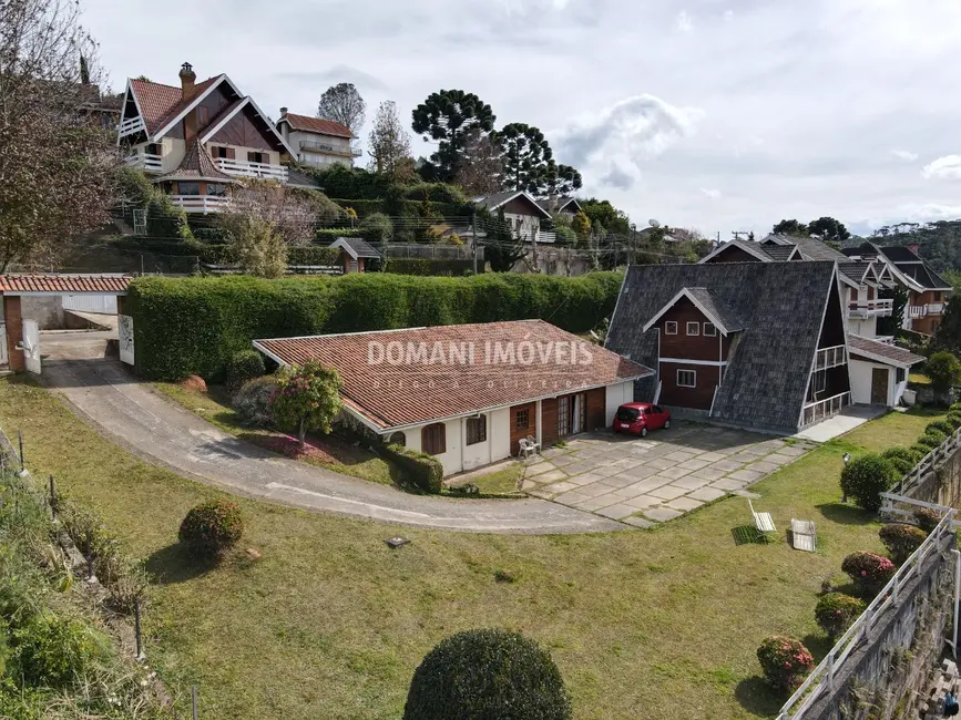 Foto 1 de Casa com 2 quartos à venda, 250m2 em Campos Do Jordao - SP