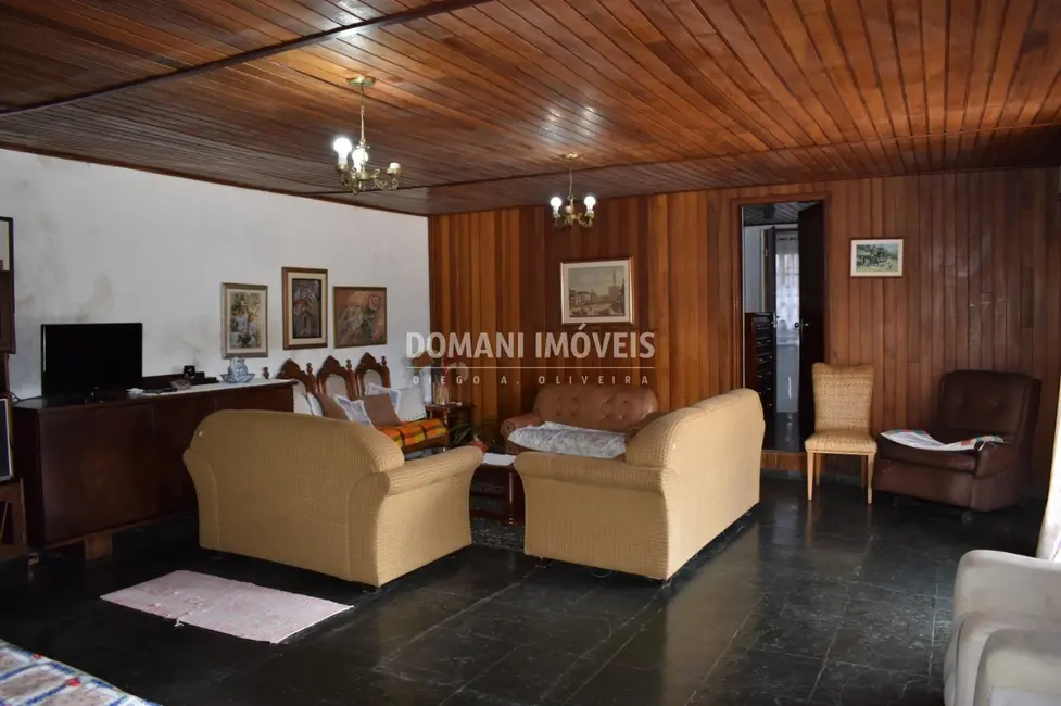 Foto 8 de Casa com 2 quartos à venda, 250m2 em Campos Do Jordao - SP