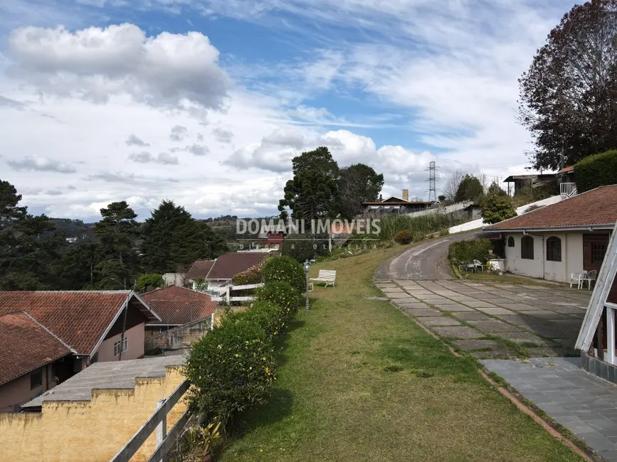 Foto 3 de Casa com 2 quartos à venda, 250m2 em Campos Do Jordao - SP