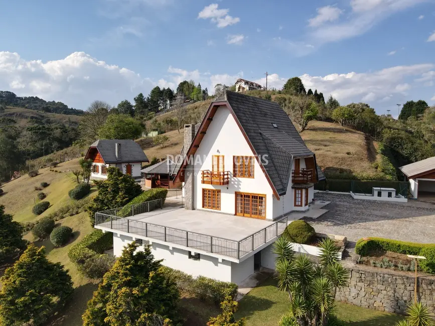 Foto 2 de Casa com 3 quartos à venda, 305m2 em Campos Do Jordao - SP