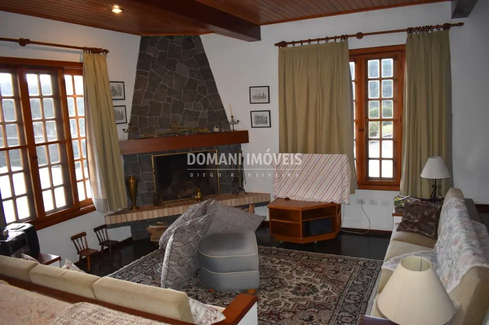 Foto 8 de Casa com 3 quartos à venda, 305m2 em Campos Do Jordao - SP