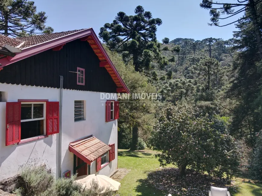 Foto 5 de Casa com 4 quartos à venda, 340m2 em Campos Do Jordao - SP