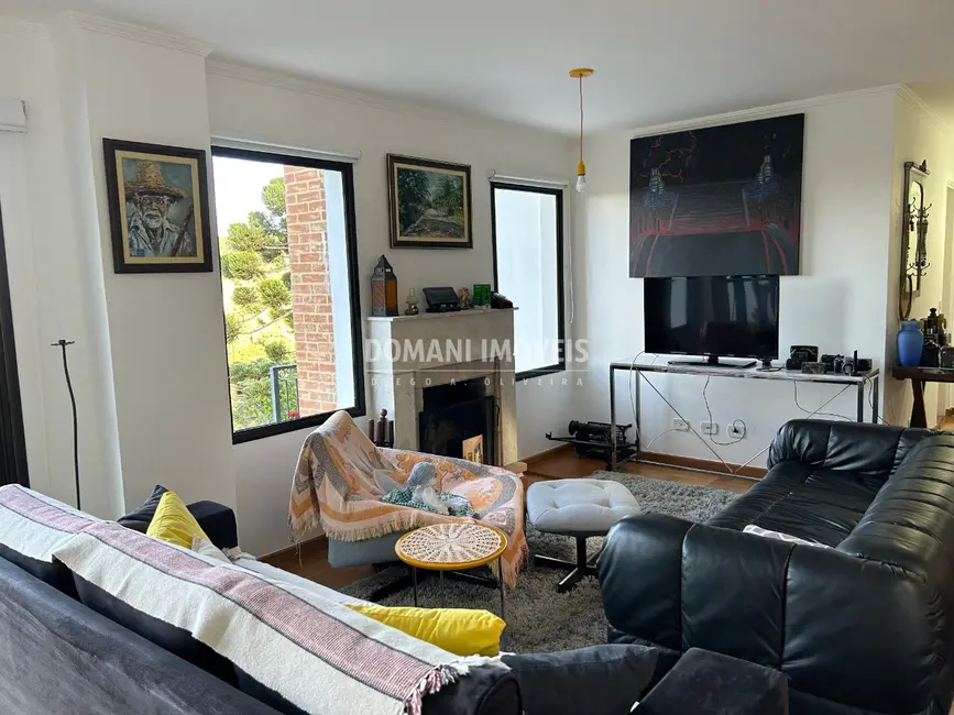 Casa de Condomínio com 4 quartos à venda, 197m2 em Campos Do Jordao - SP - imagem 9 Foto 9 de Casa de Condomínio com 4 quartos à venda, 197m2 em Campos Do Jordao - SP