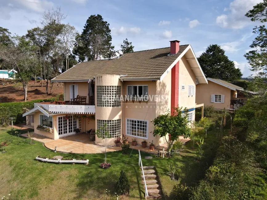 Foto 5 de Casa com 3 quartos à venda e para alugar, 313m2 em Campos Do Jordao - SP
